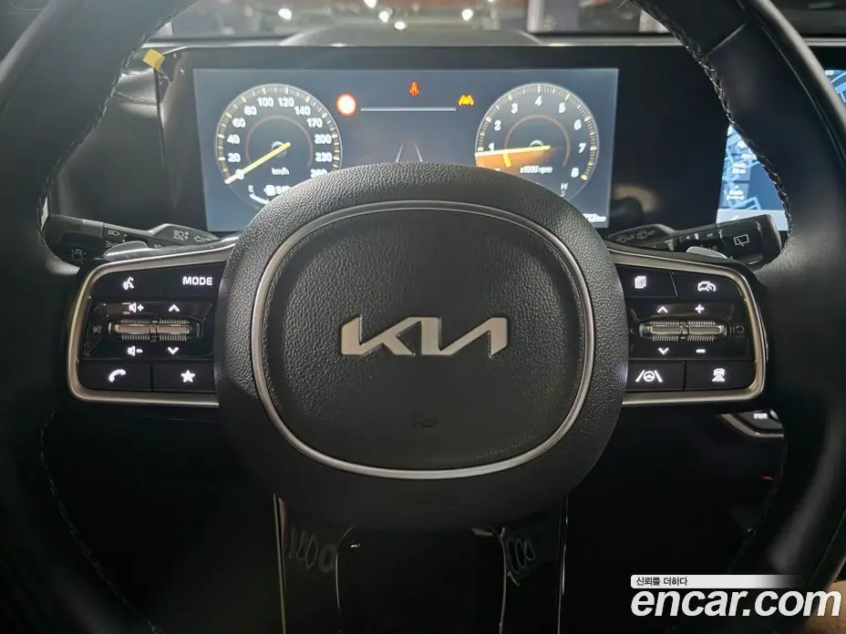 Kia Sorento 2023 2.5 автомат (гидро), фото 17