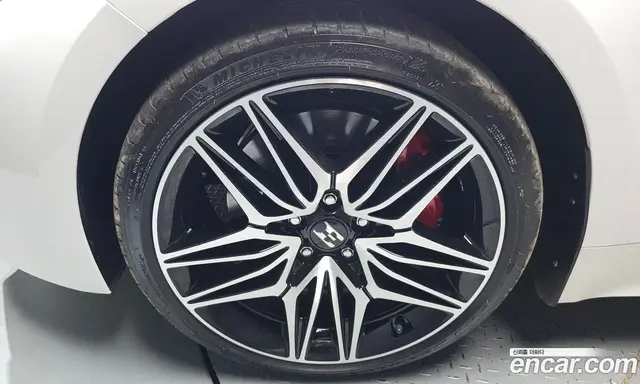 Kia Stinger 2020 3.3 автомат (гидро), миниатюра 4 Kia Stinger 2020 3.3 автомат (гидро), миниатюра 4