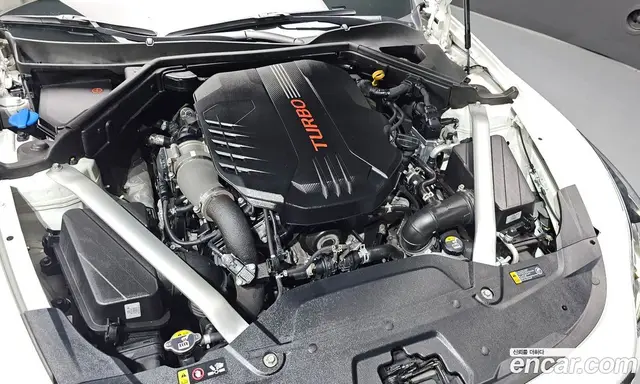 Kia Stinger 2020 3.3 автомат (гидро), миниатюра 5 Kia Stinger 2020 3.3 автомат (гидро), миниатюра 5