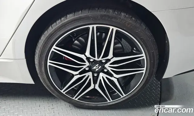 Kia Stinger 2020 3.3 автомат (гидро), миниатюра 6 Kia Stinger 2020 3.3 автомат (гидро), миниатюра 6