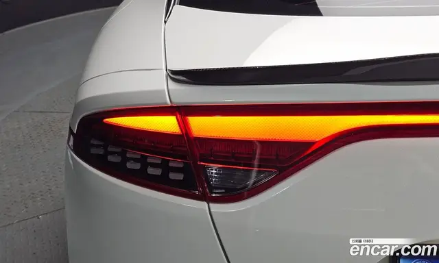 Kia Stinger 2020 3.3 автомат (гидро), миниатюра 8 Kia Stinger 2020 3.3 автомат (гидро), миниатюра 8