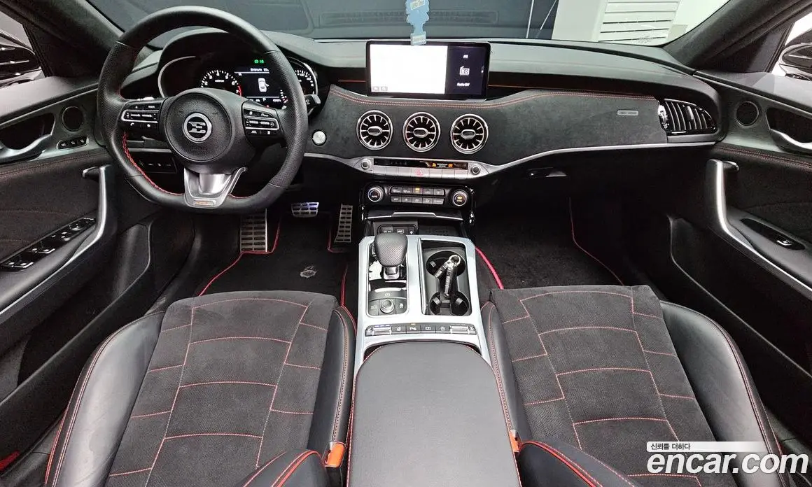 Kia Stinger 2020 3.3 автомат (гидро), фото 9 Kia Stinger 2020 3.3 автомат (гидро), фото 9