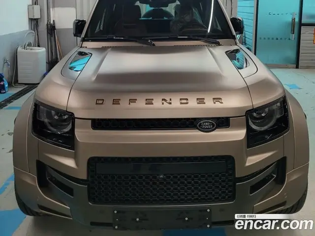 Land Rover Defender 2025 4.4 автомат (гидро), миниатюра 1 Land Rover Defender 2025 4.4 автомат (гидро), миниатюра 1