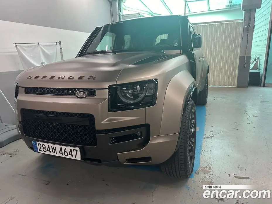 Land Rover Defender 2025 4.4 автомат (гидро), фото 5 Land Rover Defender 2025 4.4 автомат (гидро), фото 5