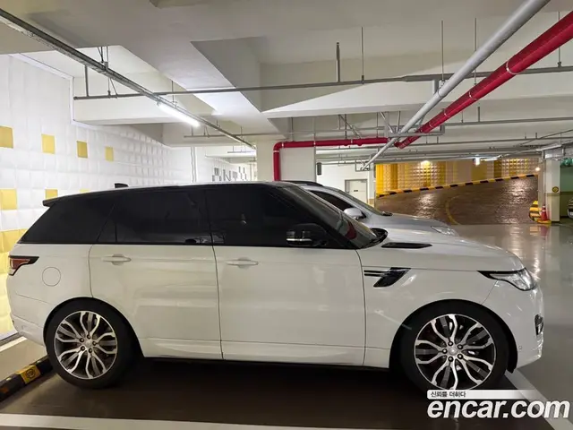 Land Rover Range Rover Sport 2017 3.0 автомат (гидро), миниатюра 2 Land Rover Range Rover Sport 2017 3.0 автомат (гидро), миниатюра 2