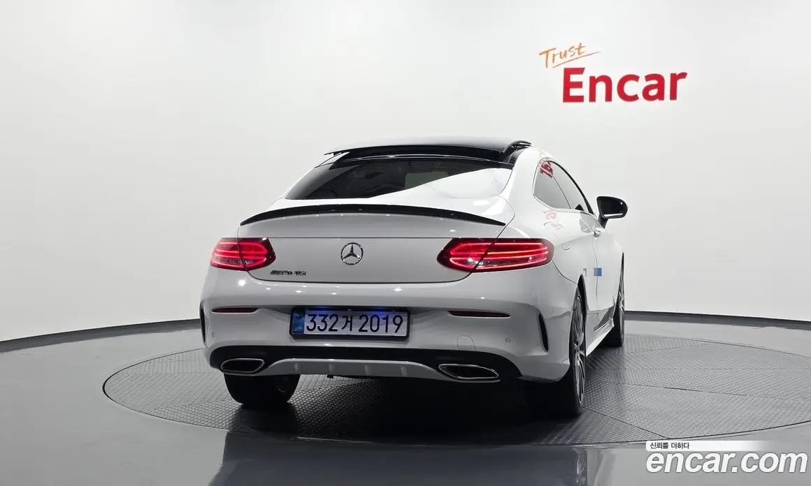 Mercedes-Benz C-Class 2016 2.0 автомат (гидро), фото 4