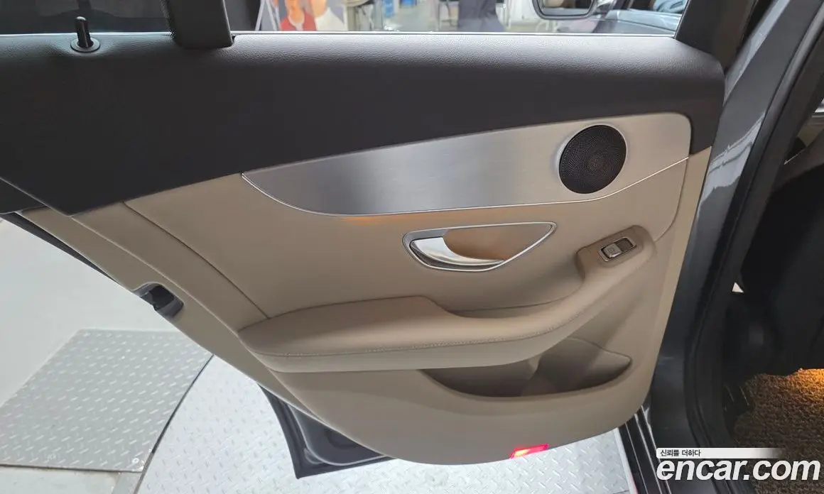 Mercedes-Benz C-Class 2017 2.0 автомат (гидро), фото 15