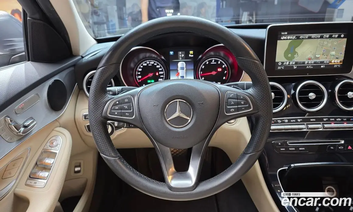 Mercedes-Benz C-Class 2017 2.0 автомат (гидро), фото 19