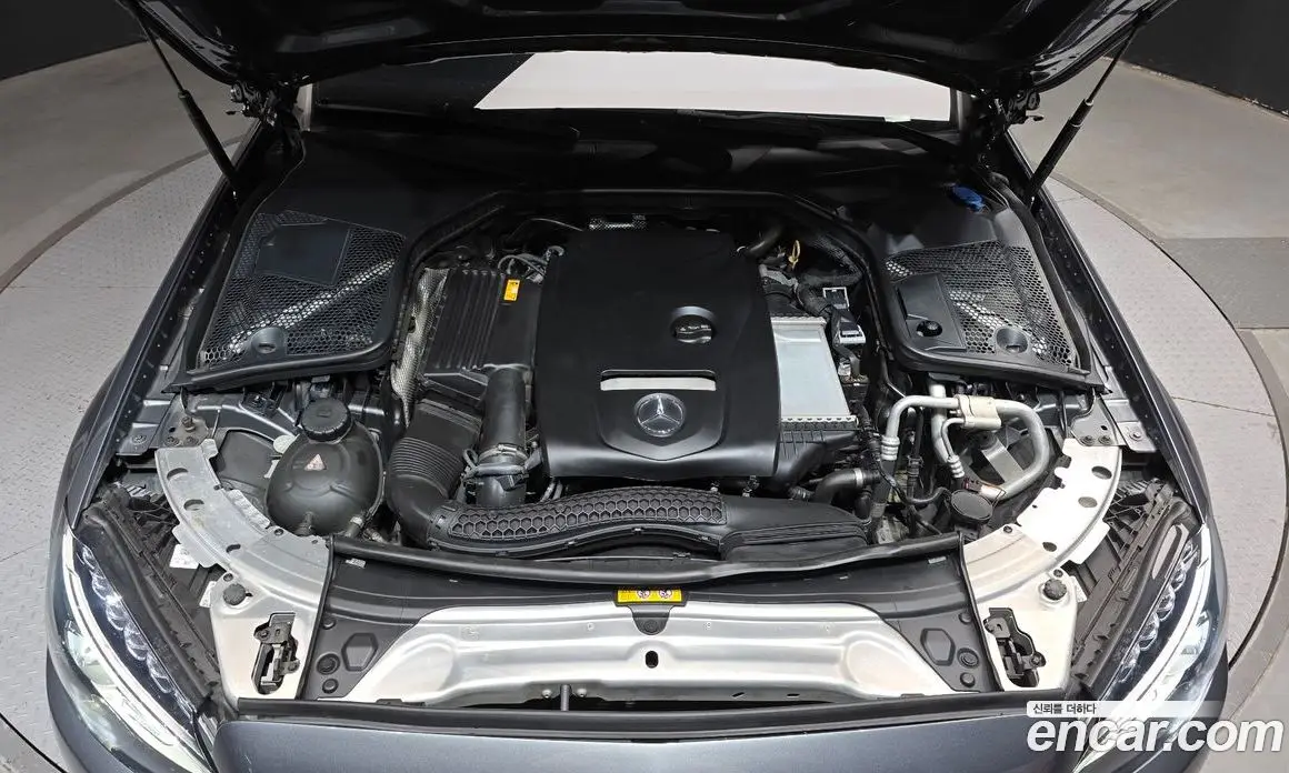 Mercedes-Benz C-Class 2017 2.0 автомат (гидро), фото 6