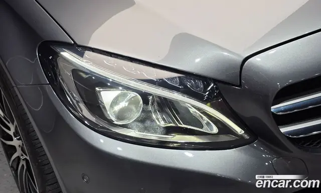 Mercedes-Benz C-Class 2017 2.0 автомат (гидро), миниатюра 8