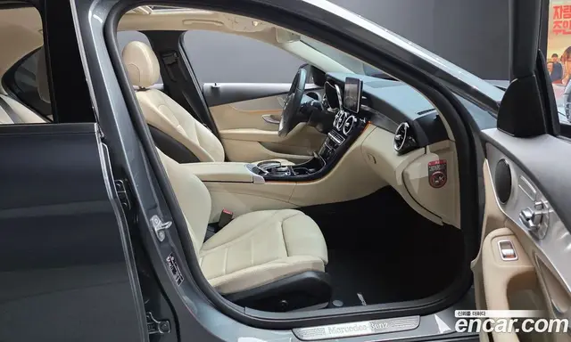 Mercedes-Benz C-Class 2017 2.0 автомат (гидро), миниатюра 10