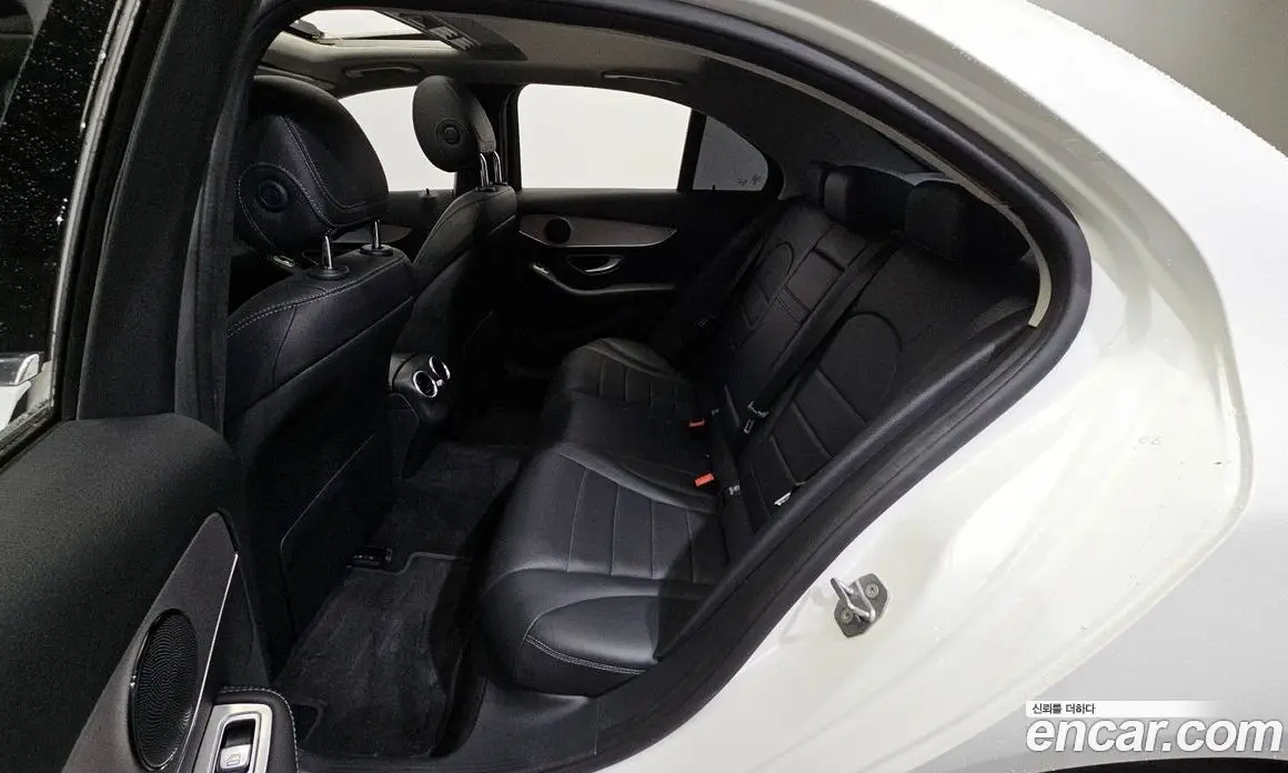 Mercedes-Benz C-Class 2018 2.0 автомат (гидро), фото 11