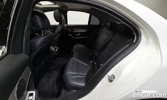 Mercedes-Benz C-Class 2018 2.0 автомат (гидро), миниатюра 11