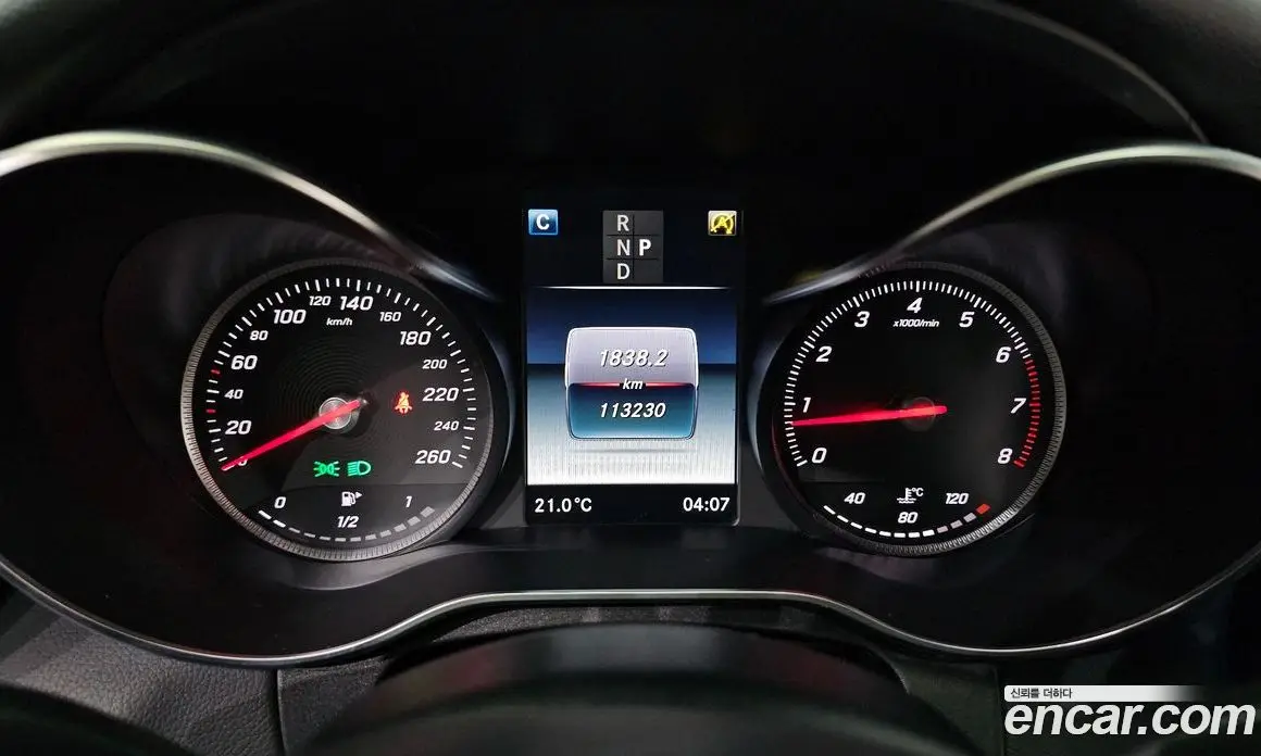 Mercedes-Benz C-Class 2018 2.0 автомат (гидро), фото 8