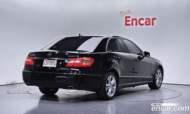 Mercedes-Benz E-Class 2011 3.5 автомат (гидро), миниатюра 2