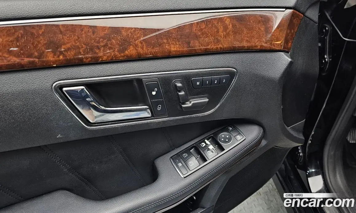 Mercedes-Benz E-Class 2011 3.5 автомат (гидро), фото 16