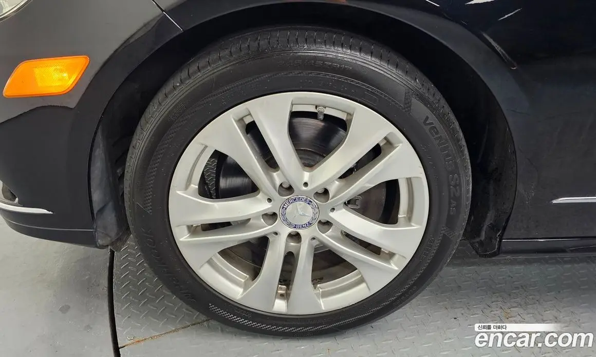 Mercedes-Benz E-Class 2011 3.5 автомат (гидро), фото 5