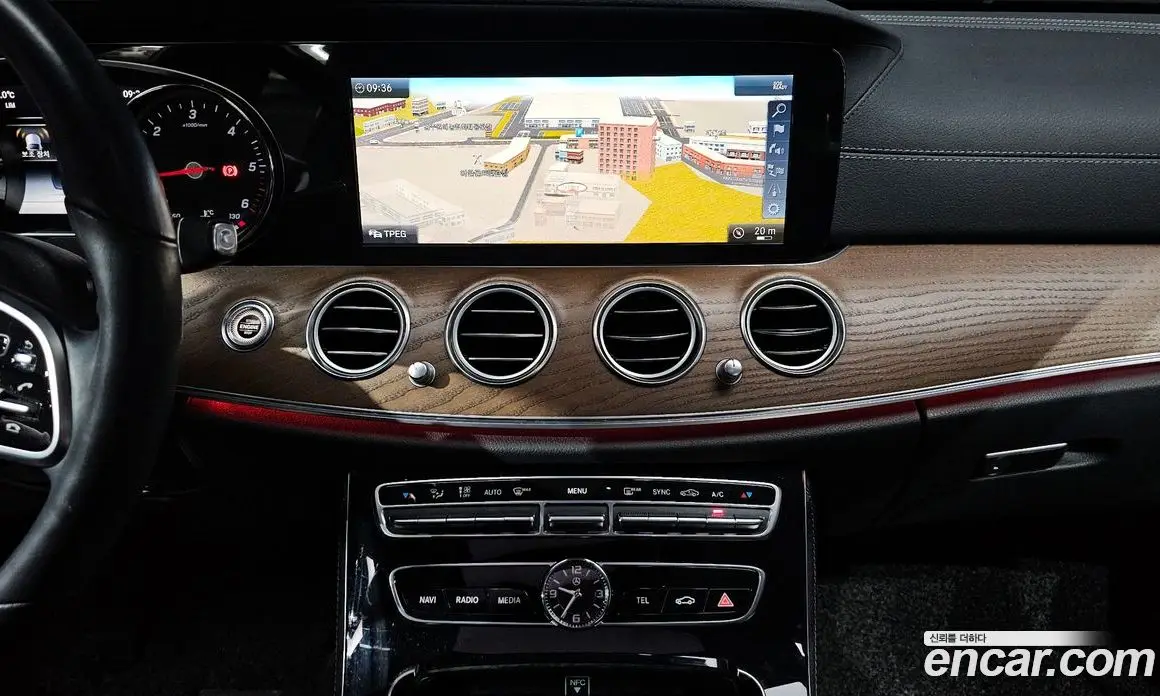 Mercedes-Benz E-Class 2019 1.9 автомат (гидро), фото 12
