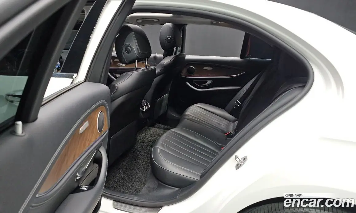 Mercedes-Benz E-Class 2019 1.9 автомат (гидро), фото 19