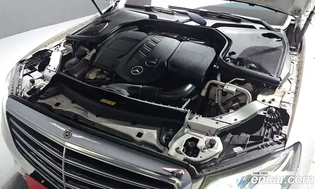 Mercedes-Benz E-Class 2019 1.9 автомат (гидро), миниатюра 6