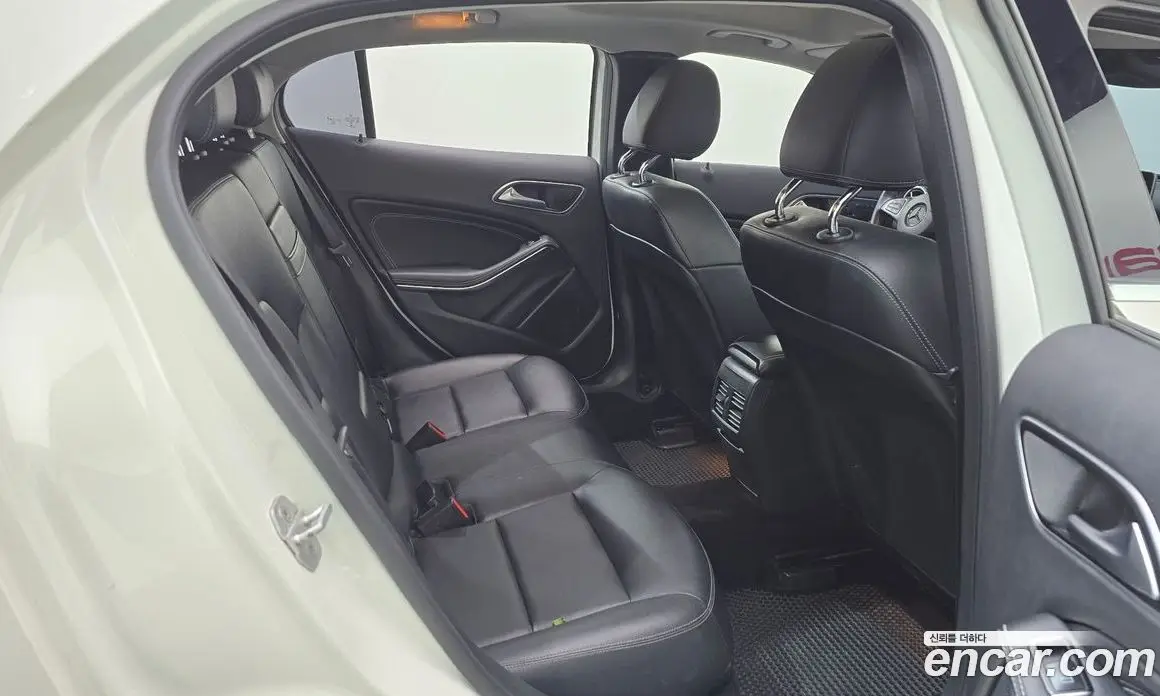 Mercedes-Benz GLA-Class 2016 2.1 автомат (гидро), фото 11