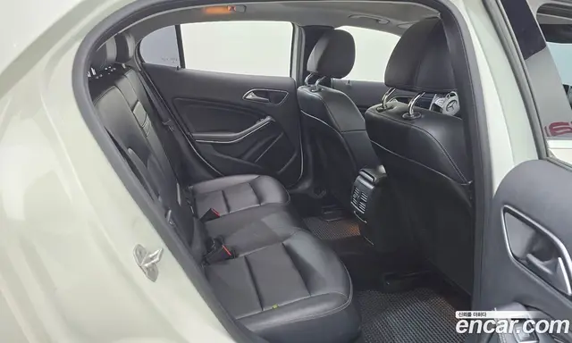 Mercedes-Benz GLA-Class 2016 2.1 автомат (гидро), миниатюра 11