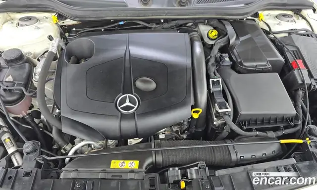 Mercedes-Benz GLA-Class 2016 2.1 автомат (гидро), миниатюра 6