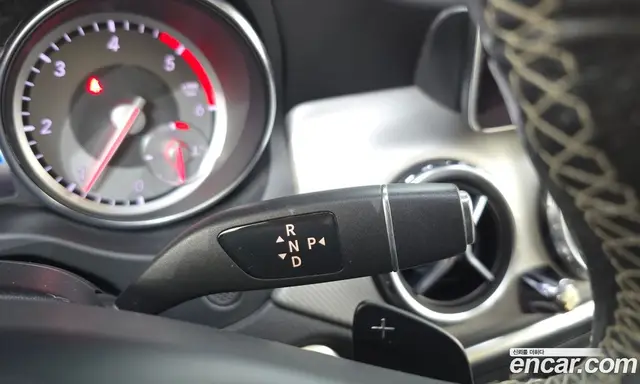 Mercedes-Benz GLA-Class 2016 2.1 автомат (гидро), миниатюра 9