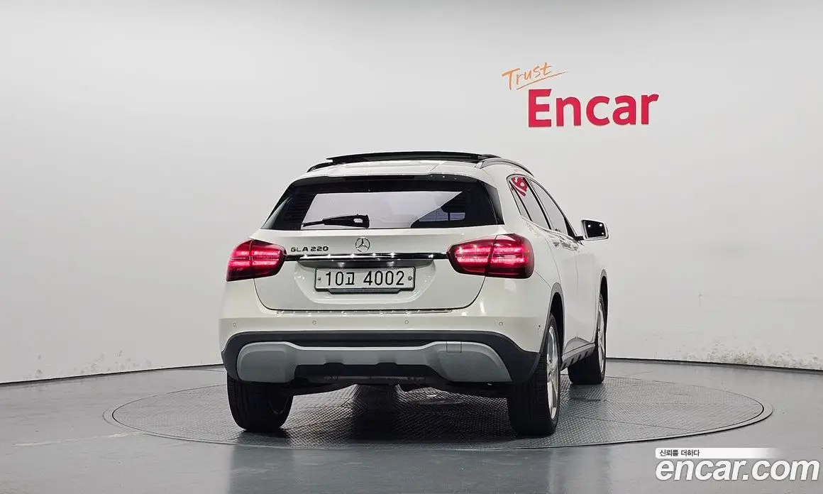 Mercedes-Benz GLA-Class 2017 2.0 автомат (гидро), фото 4