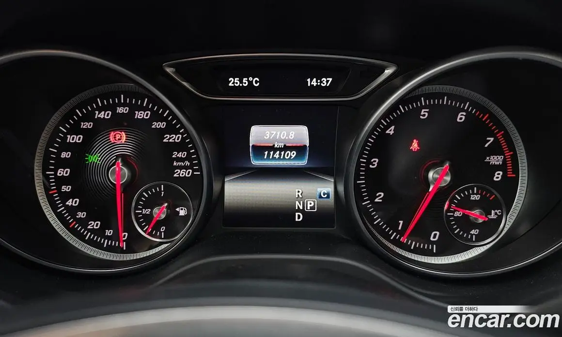 Mercedes-Benz GLA-Class 2017 2.0 автомат (гидро), фото 8