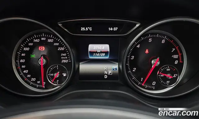 Mercedes-Benz GLA-Class 2017 2.0 автомат (гидро), миниатюра 8