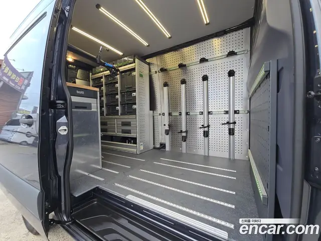 Mercedes-Benz Sprinter 2021 3.0 автомат (гидро), миниатюра 11