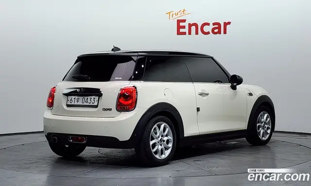 Mini Cooper 2016 1.5 автомат (гидро), миниатюра 2 Mini Cooper 2016 1.5 автомат (гидро), миниатюра 2