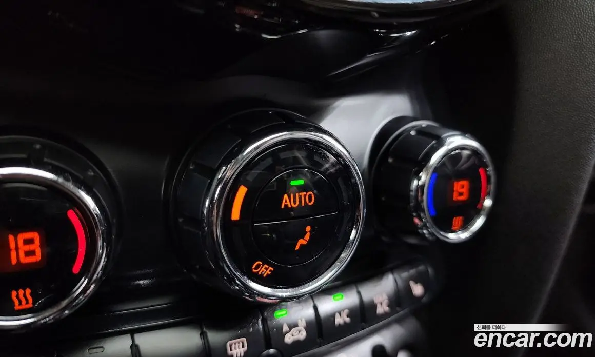 Mini Cooper 2016 1.5 автомат (гидро), фото 19 Mini Cooper 2016 1.5 автомат (гидро), фото 19