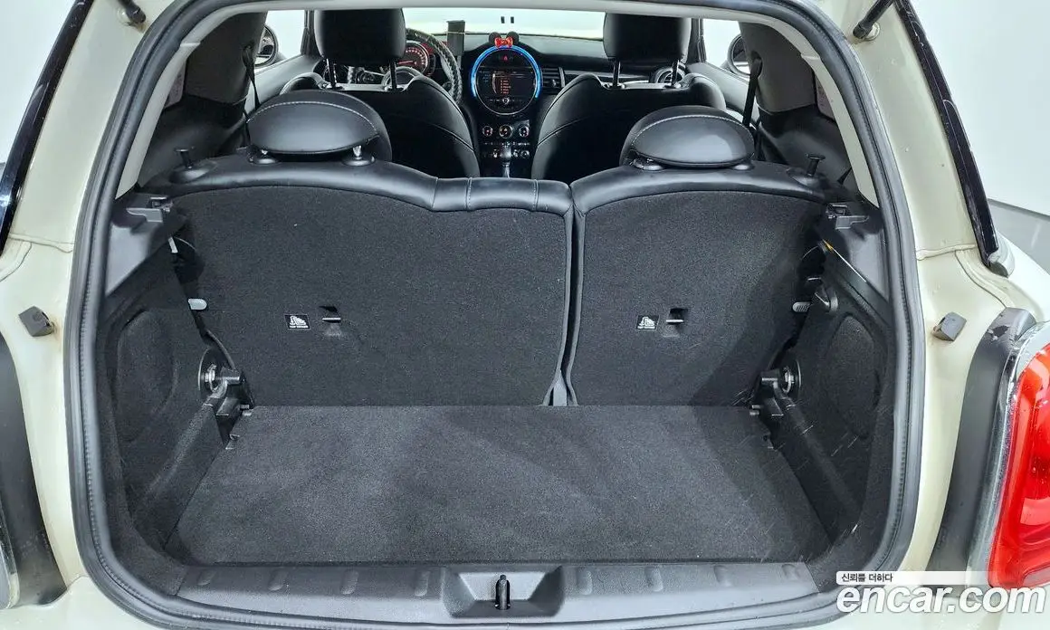 Mini Cooper 2016 1.5 автомат (гидро), фото 20 Mini Cooper 2016 1.5 автомат (гидро), фото 20