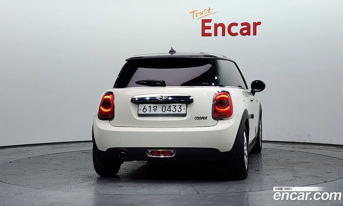 Mini Cooper 2016 1.5 автомат (гидро), фото 4 Mini Cooper 2016 1.5 автомат (гидро), фото 4