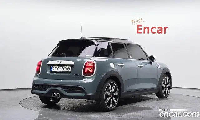 Mini Cooper 2023 2.0 автомат (гидро), миниатюра 2