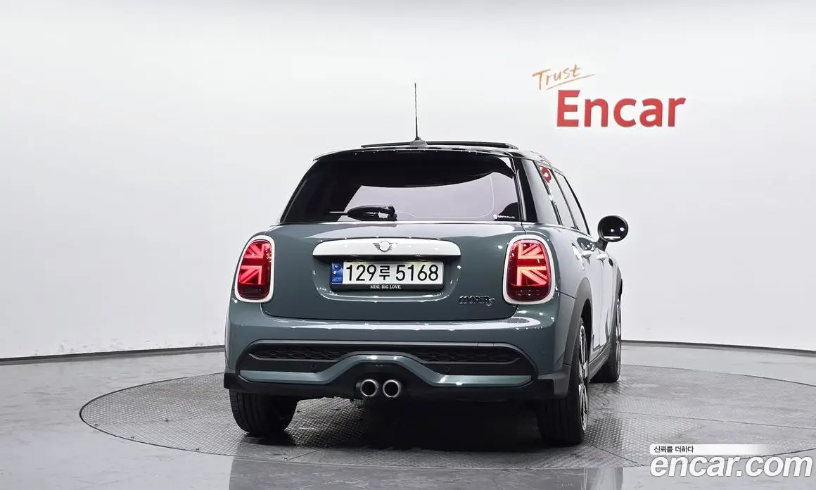 Mini Cooper 2023 2.0 автомат (гидро), фото 4