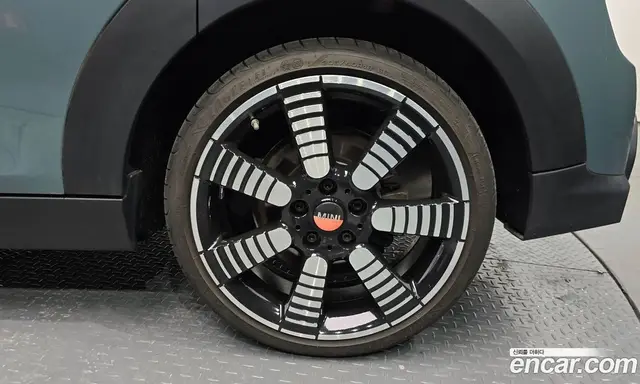Mini Cooper 2023 2.0 автомат (гидро), миниатюра 5