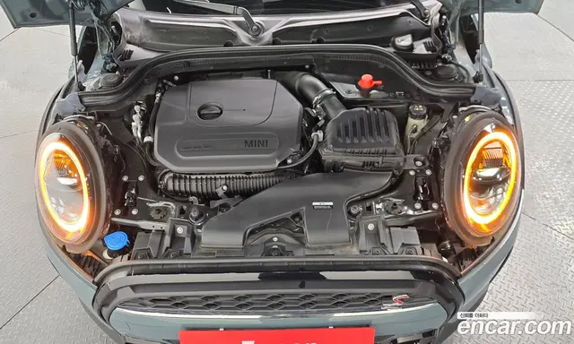 Mini Cooper 2023 2.0 автомат (гидро), миниатюра 6
