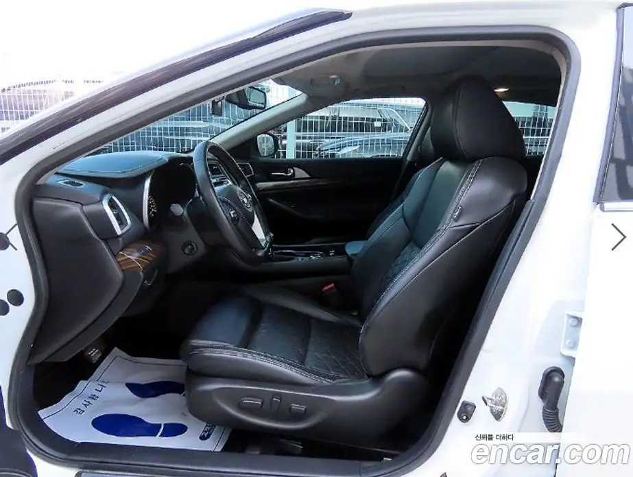 Nissan Maxima 2016 3.5 автомат (гидро), фото 5 Nissan Maxima 2016 3.5 автомат (гидро), фото 5