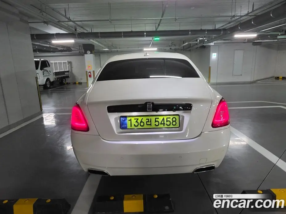Rolls-Royce Ghost 2014 6.6 автомат (гидро), фото 2 Rolls-Royce Ghost 2014 6.6 автомат (гидро), фото 2