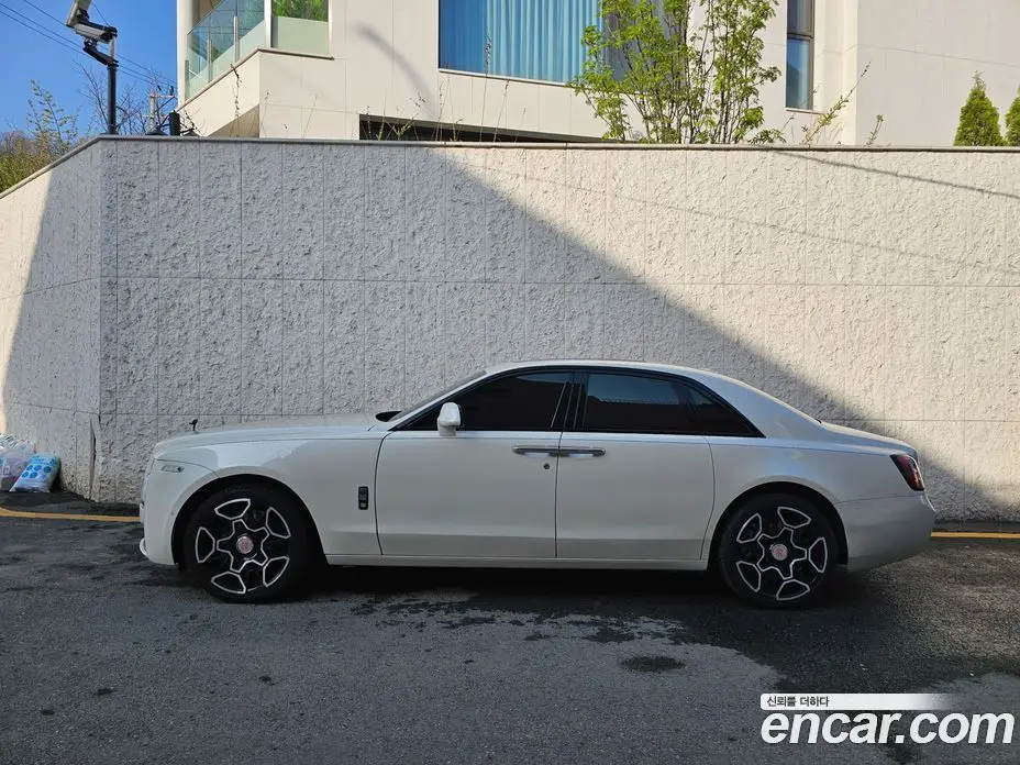 Rolls-Royce Ghost 2014 6.6 автомат (гидро), фото 4 Rolls-Royce Ghost 2014 6.6 автомат (гидро), фото 4