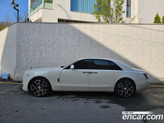 Rolls-Royce Ghost 2014 6.6 автомат (гидро), миниатюра 4 Rolls-Royce Ghost 2014 6.6 автомат (гидро), миниатюра 4