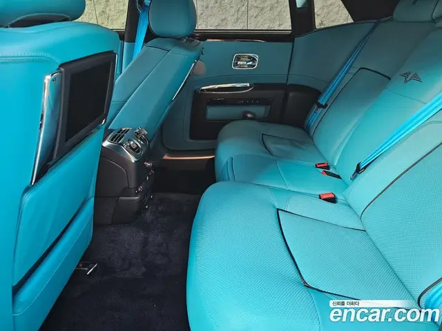 Rolls-Royce Ghost 2014 6.6 автомат (гидро), миниатюра 8 Rolls-Royce Ghost 2014 6.6 автомат (гидро), миниатюра 8