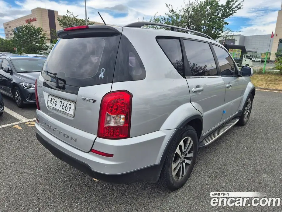 SsangYong Rexton 2013 2.0 автомат (гидро), фото 4 SsangYong Rexton 2013 2.0 автомат (гидро), фото 4