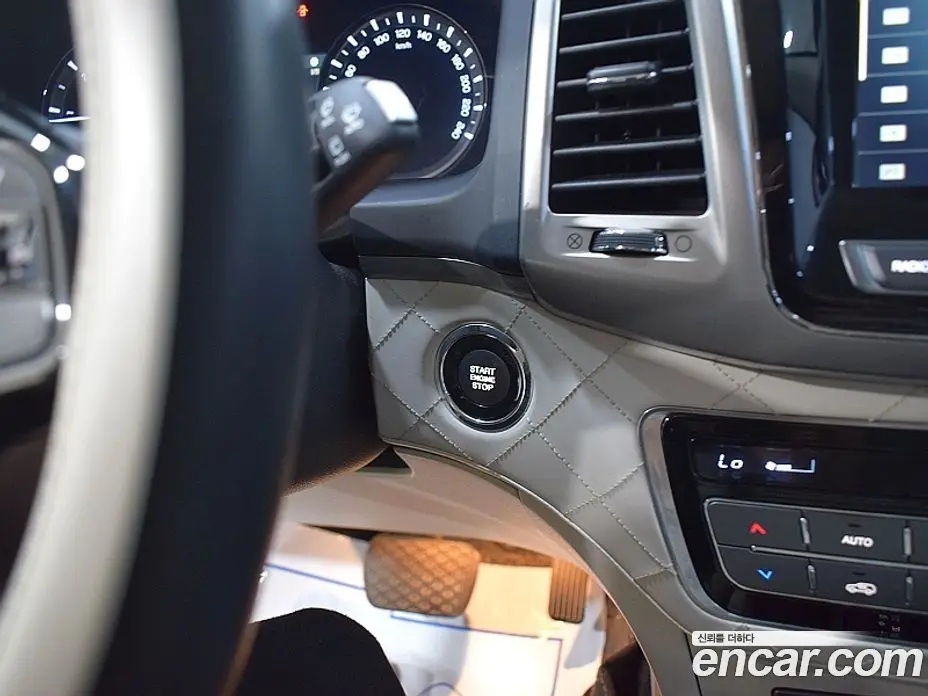 SsangYong Rexton 2017 2.2 автомат (гидро), фото 17