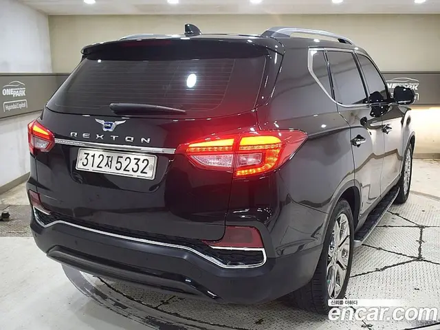 SsangYong Rexton 2017 2.2 автомат (гидро), миниатюра 3