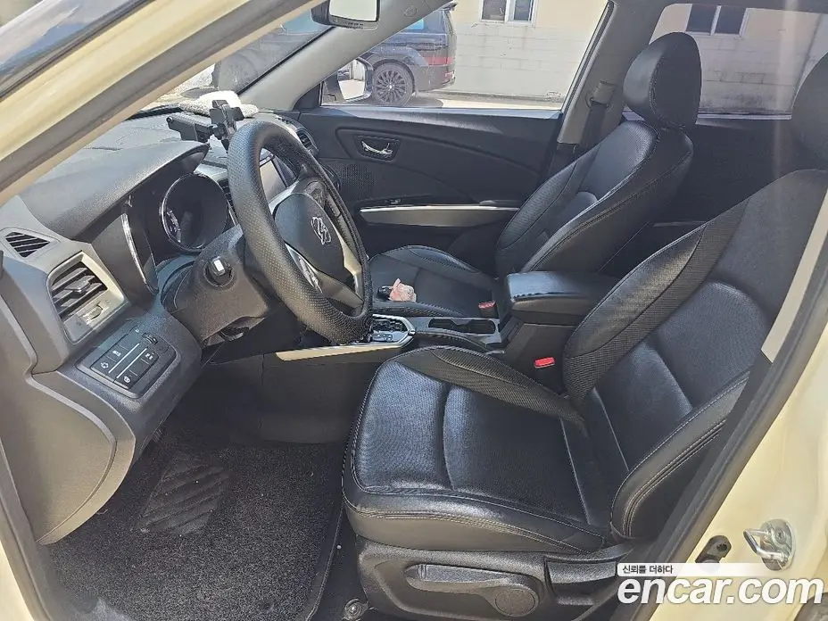 SsangYong TIBOLI 2016 1.6 автомат (гидро), фото 14