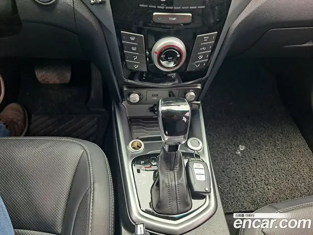 SsangYong TIBOLI 2018 1.6 автомат (гидро), миниатюра 8
